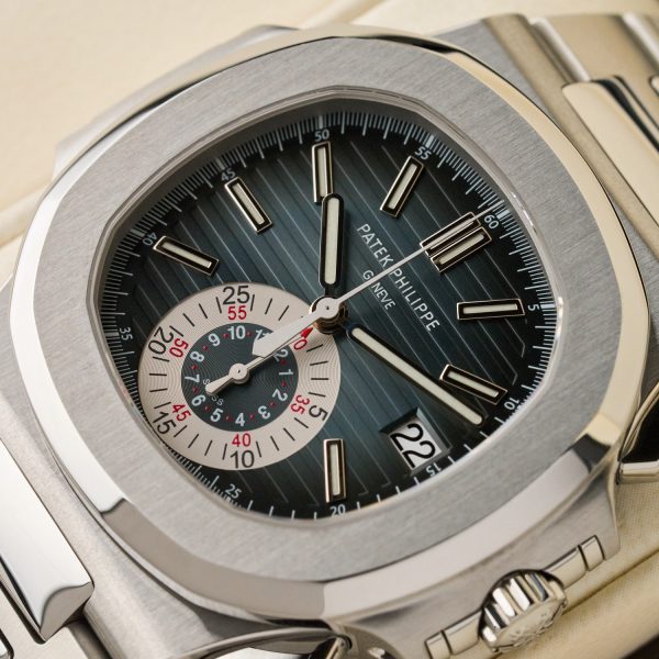 Patek Philippe Nautilus 5980/1A - Gradient Blue Dial - Geneve Seal - Full Set - New - immagine 2