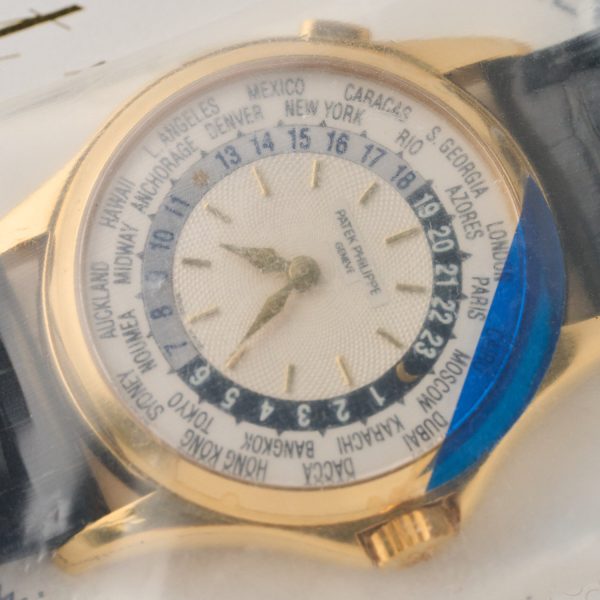 Patek Philippe World Time 5110J - 18K Yellow Gold - Guilloché Inner Dial - Sealed - Unworn - immagine 2