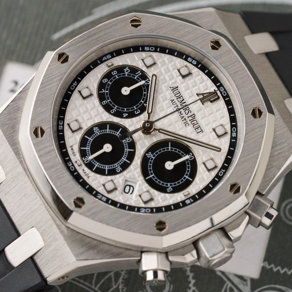 Audemars Piguet Royal Oak Chronograph La Boutique 26035PT - Limited Edition - Full Set - Like New - Image 3